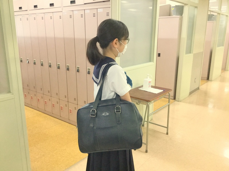新しい制カバンと制リュック | 東京女学館 中学校・高等学校