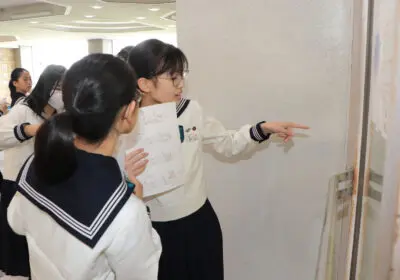 学校探検の様子
