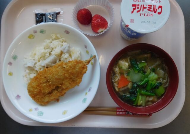 本日の給食(2/28)